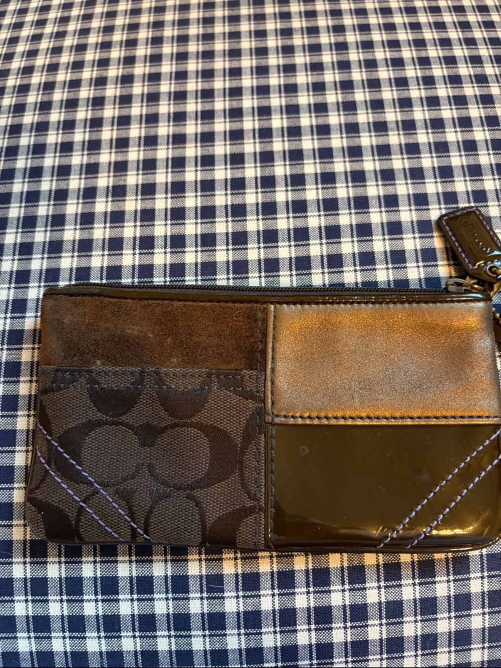 Coach Dark Brown Signature patchwork Wristlet with Leather Trim retired pattern - Picture 4 of 8